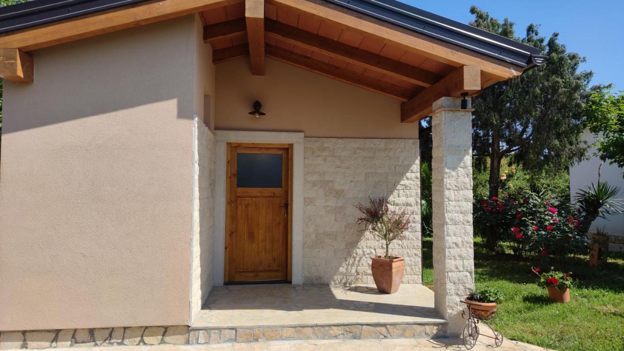 Holiday Home Kerniat Pula Bagian luar foto
