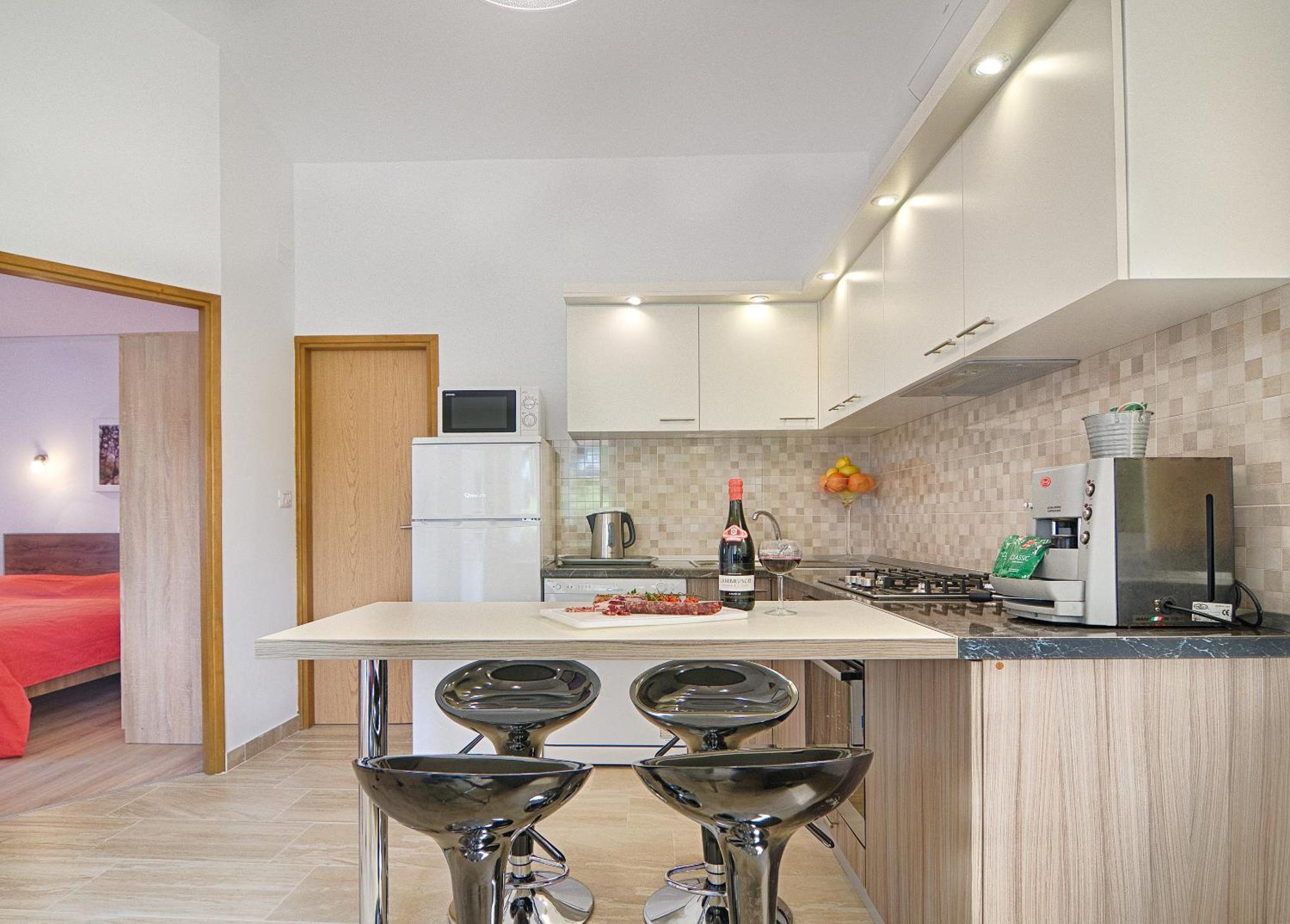 Holiday Home Kerniat Pula Bagian luar foto